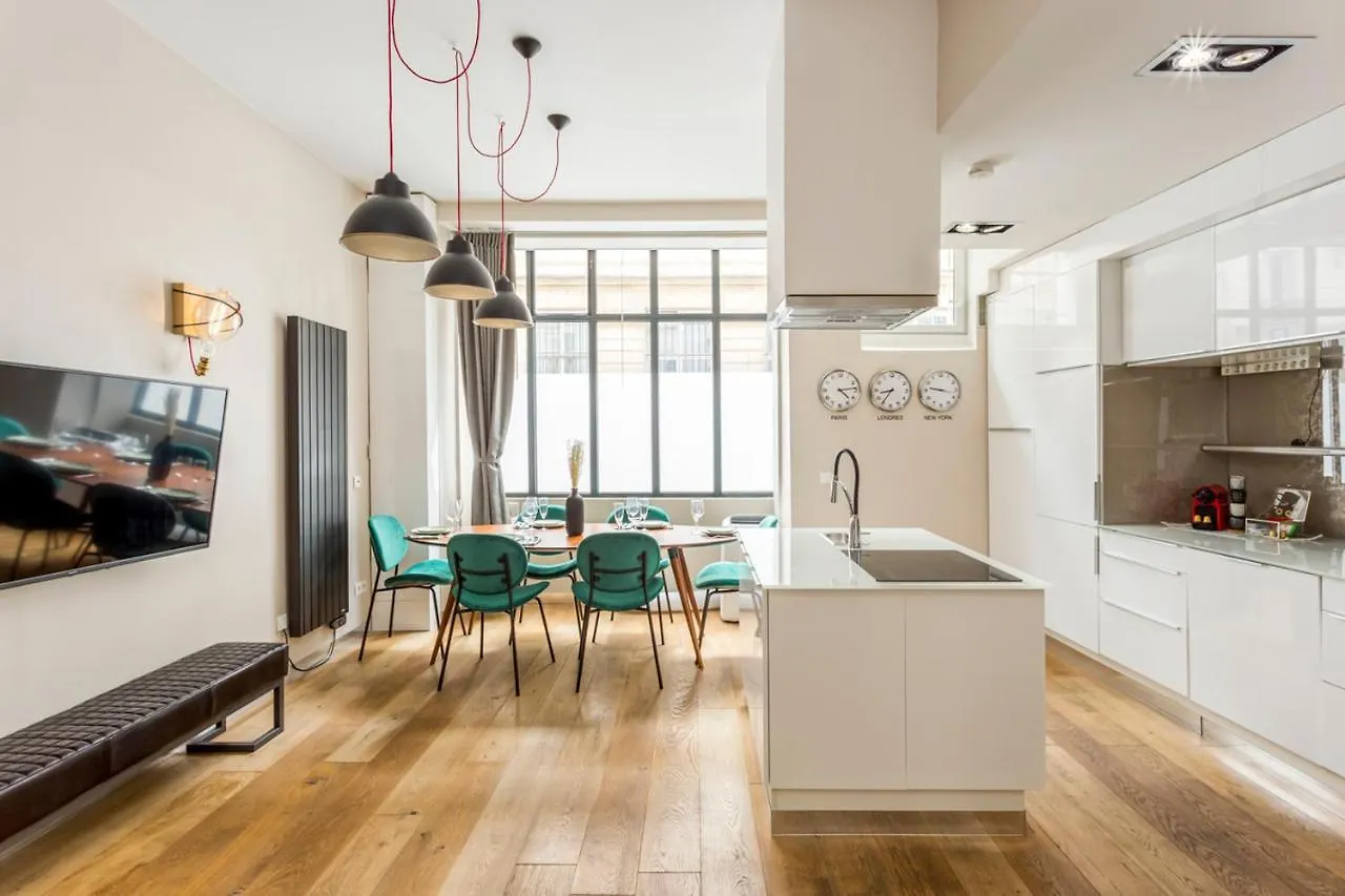 Design Et Confort Near Champs Elysees Paris