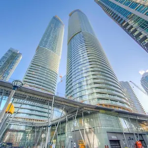 https://skytree-modern-suites-toronto.hotelstorontoontario.org