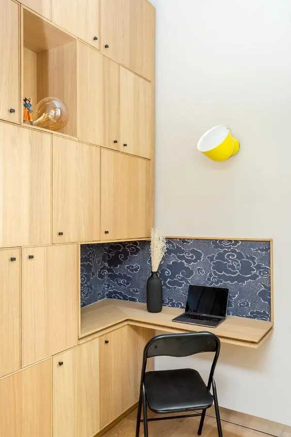 Design Et Confort Near Champs Elysees Paris